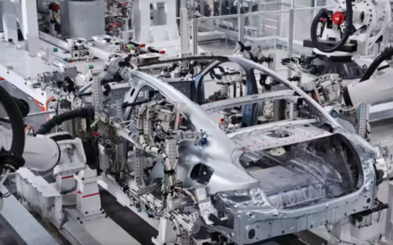 Japanese media visits Xiaomi car factory: a car is offline in 76 seconds, with astonishing automation level