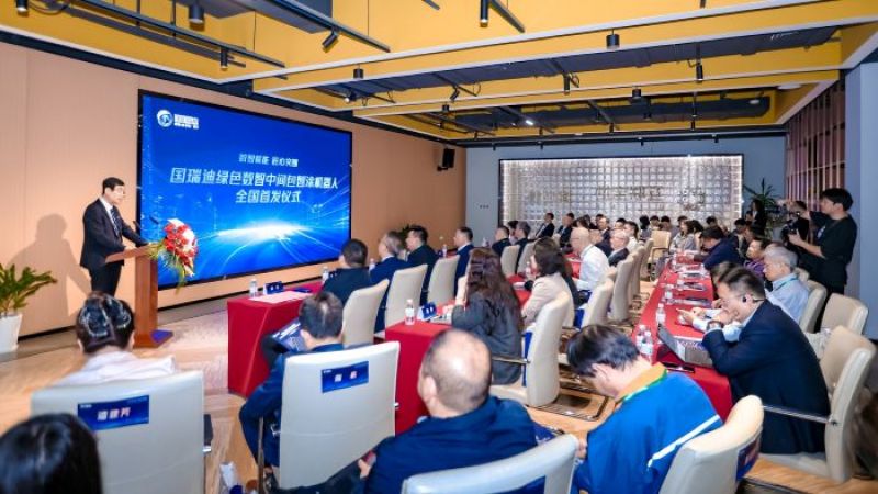 国产首台冶金智能涂装机器人落地山钢，施工效率提升30％，冶金行业智能化转型提速