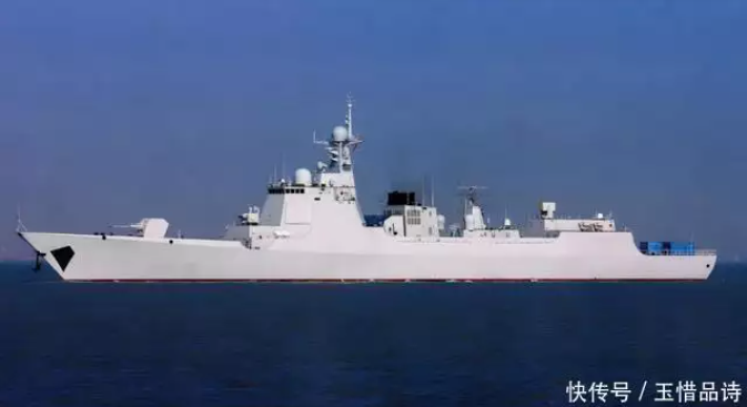 中国海警涂装的巨舰引发网友热议，中国海警版 052D 来了吗？